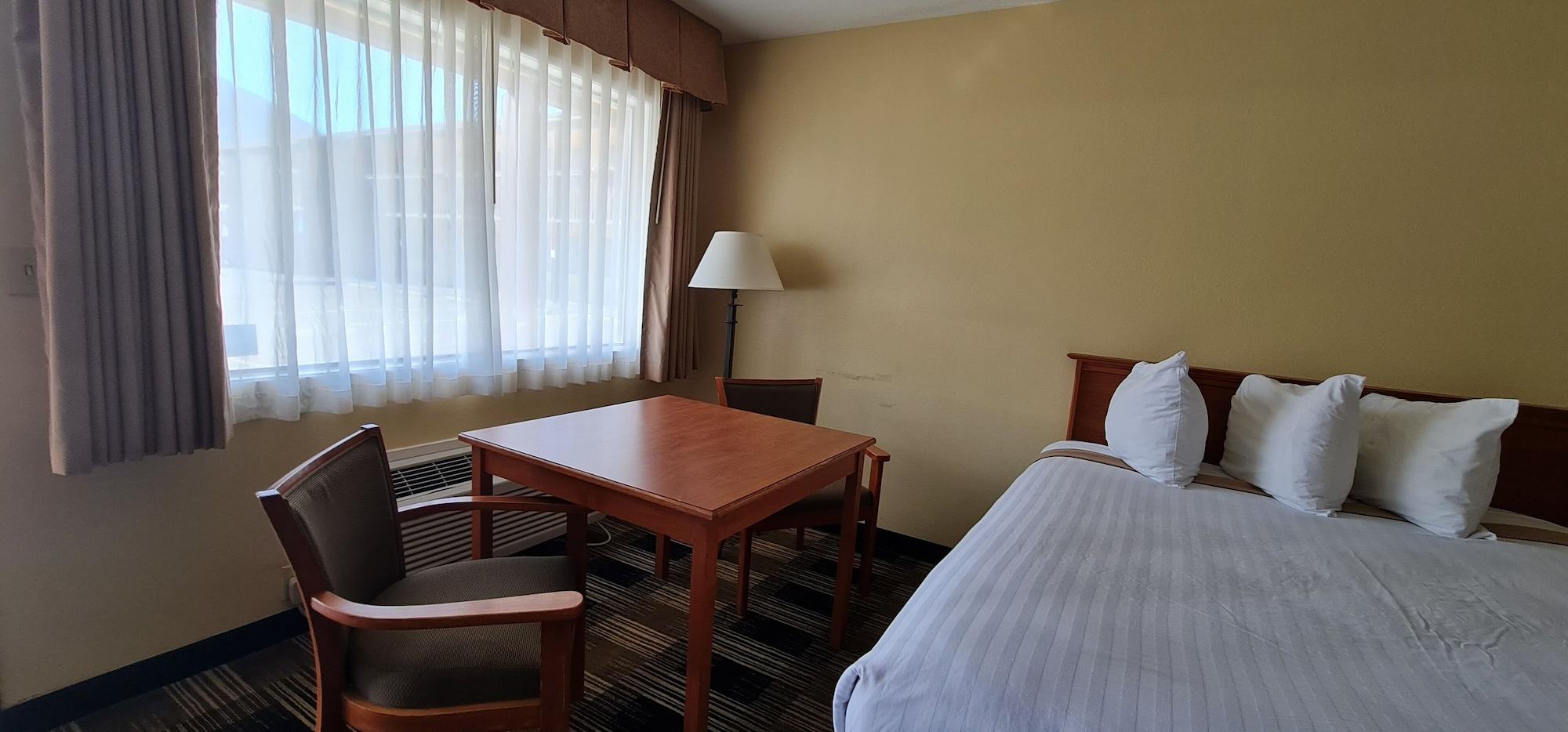 Oakridge Inn & Suites Exteriér fotografie