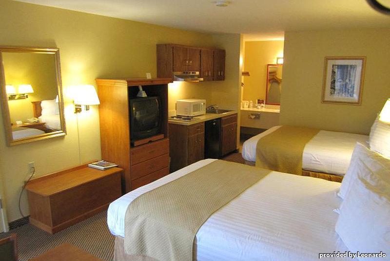 Oakridge Inn & Suites Pokoj fotografie