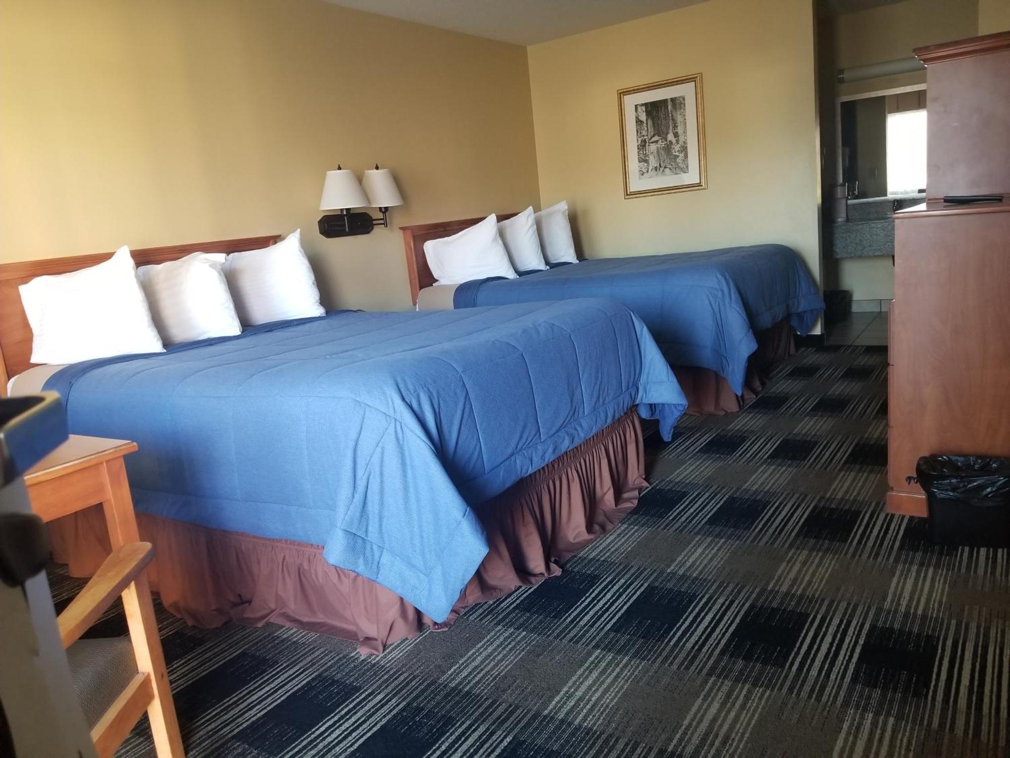 Oakridge Inn & Suites Exteriér fotografie