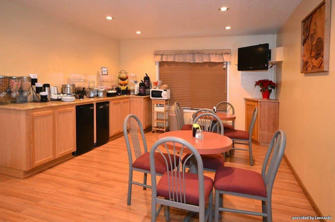 Oakridge Inn & Suites Restaurace fotografie